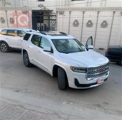 GMC Acadia